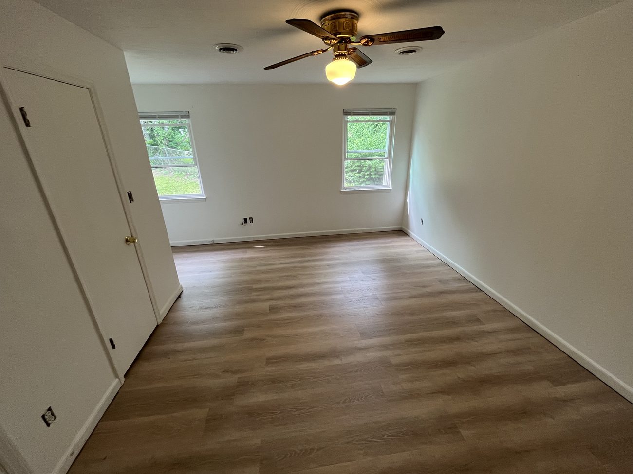 New floors with ceiling fan in a Chattanooga home