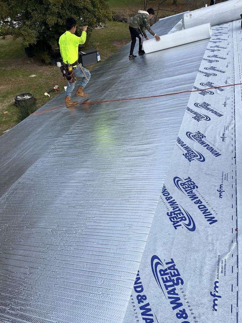 New roof replacement on a home in Southeast Tennessee